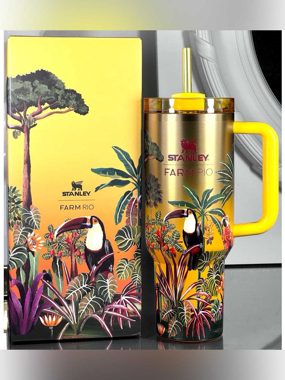 Stanley x Farm Rio Quencher H2.0 FlowState 40oz Tumbler, TROPICAL WOODS